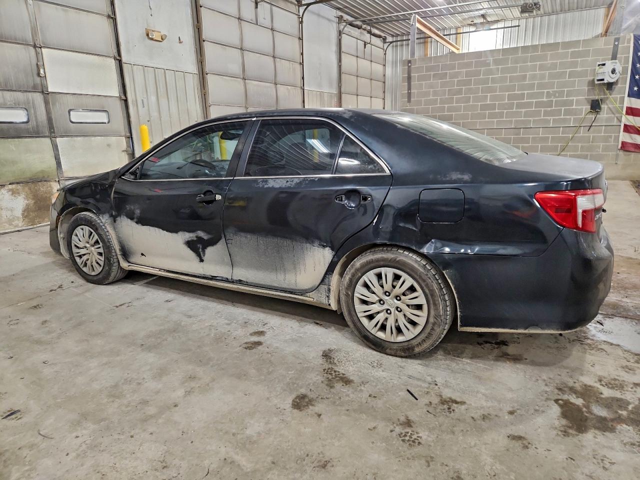2012 TOYOTA CAMRY BASE photo 2