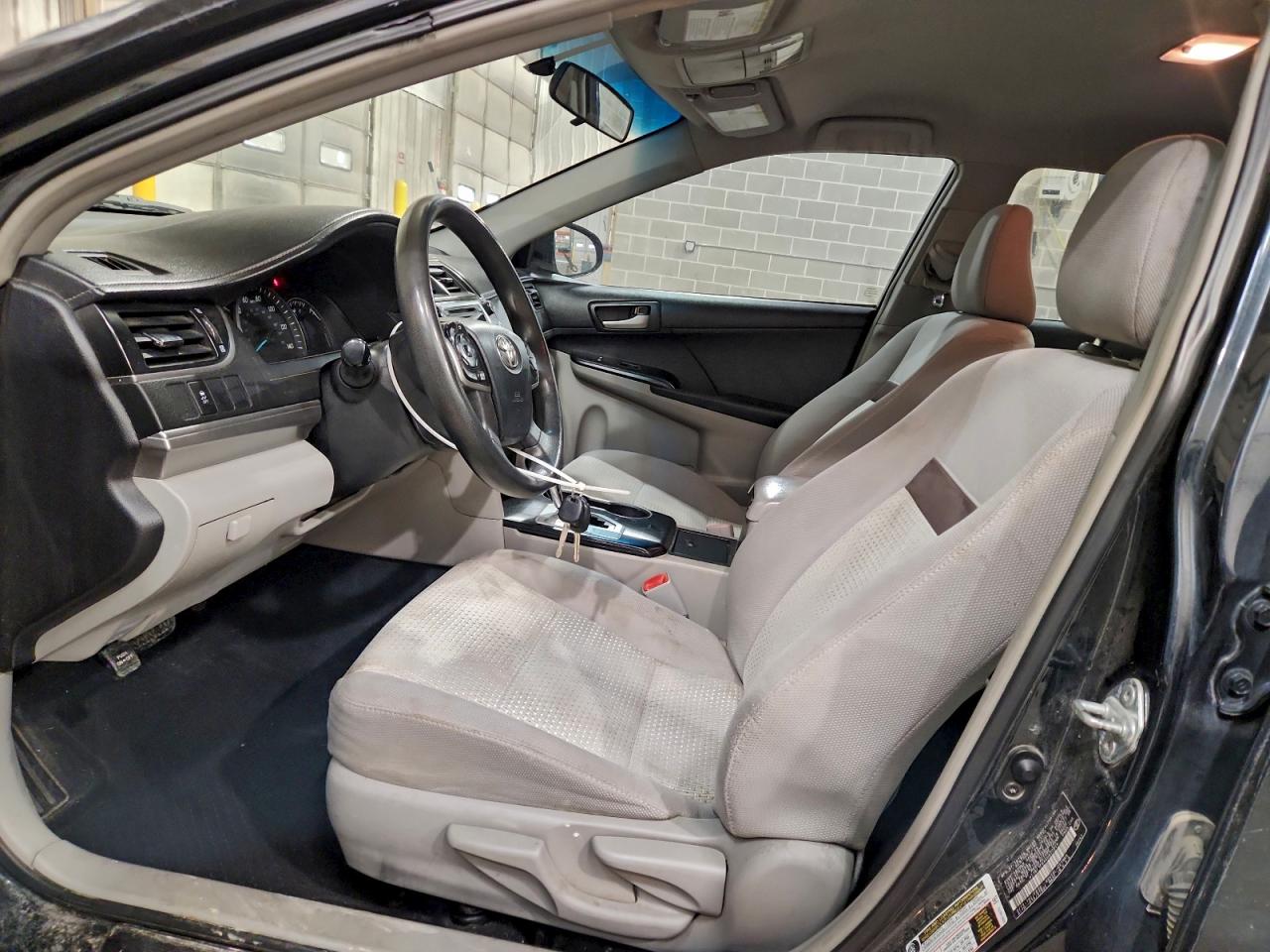 2012 TOYOTA CAMRY BASE photo 7