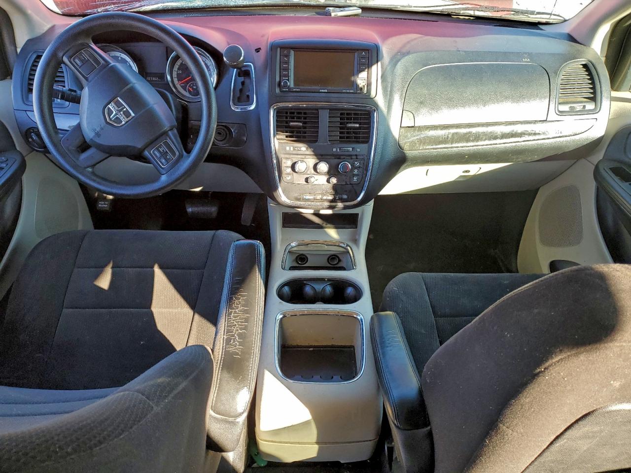 2012 DODGE GRAND CARAVAN SXT photo 8