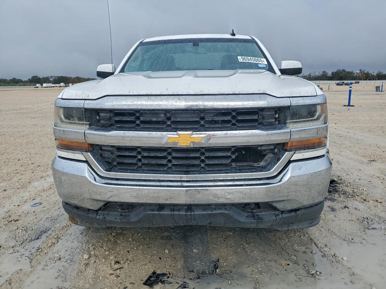 2016 CHEVROLET SILVERADO K1500 LT photo 5