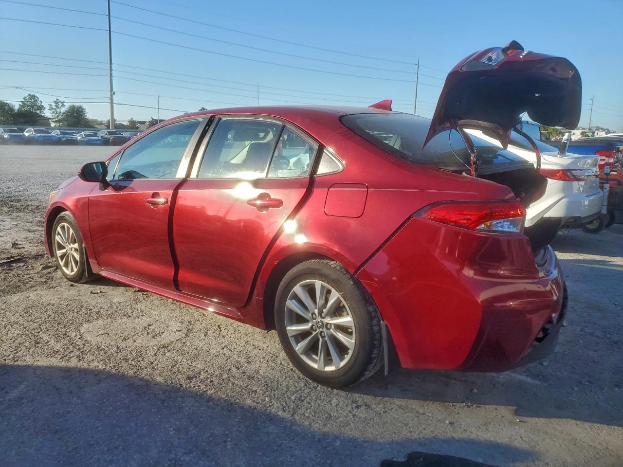 2023 TOYOTA COROLLA LE photo 2