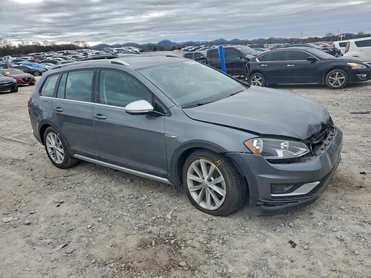 2017 VOLKSWAGEN GOLF ALLTRACK S photo 4