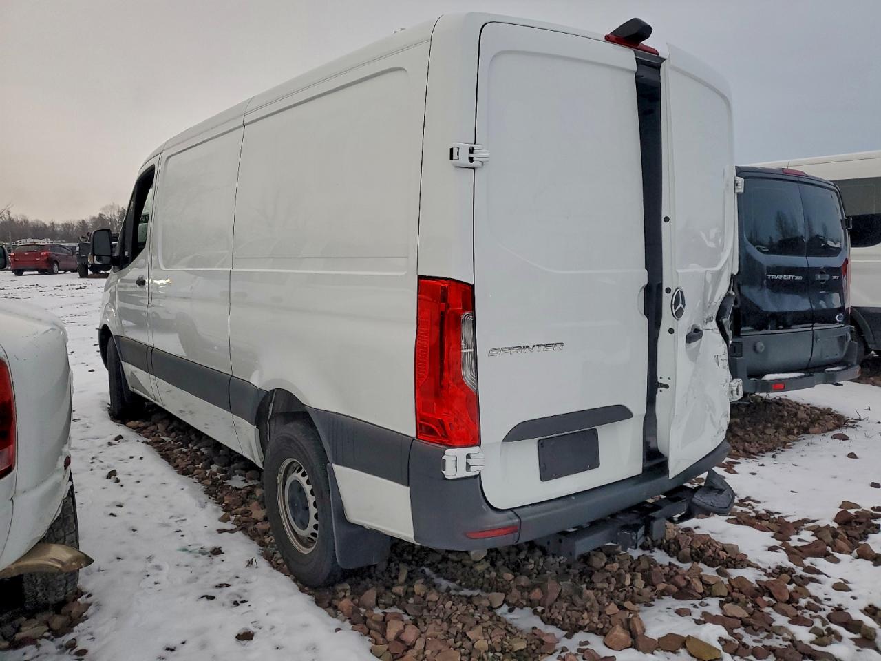 2025 MERCEDES-BENZ SPRINTER 2500 photo 3
