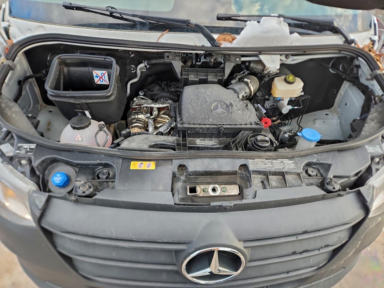 2025 MERCEDES-BENZ SPRINTER 2500 photo 23