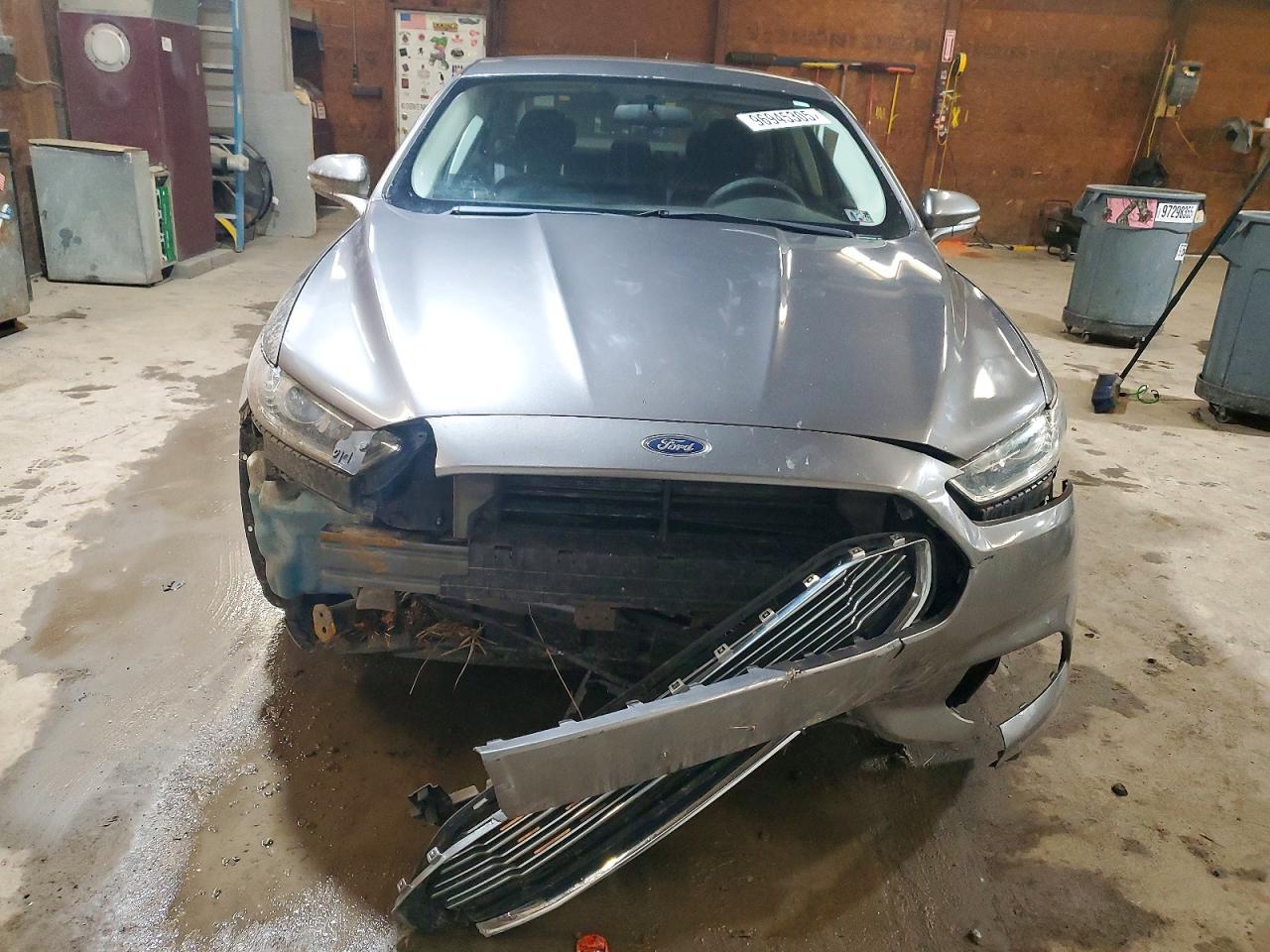 2013 FORD FUSION SE photo 5