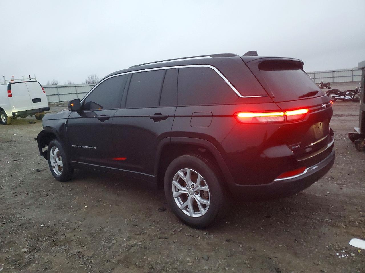 2022 JEEP GRAND CHEROKEE LIMITED photo 3