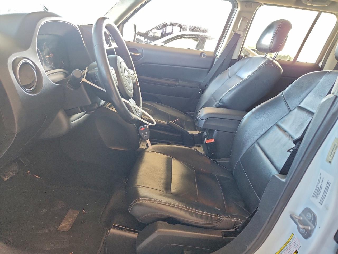 2014 JEEP PATRIOT LATITUDE photo 13