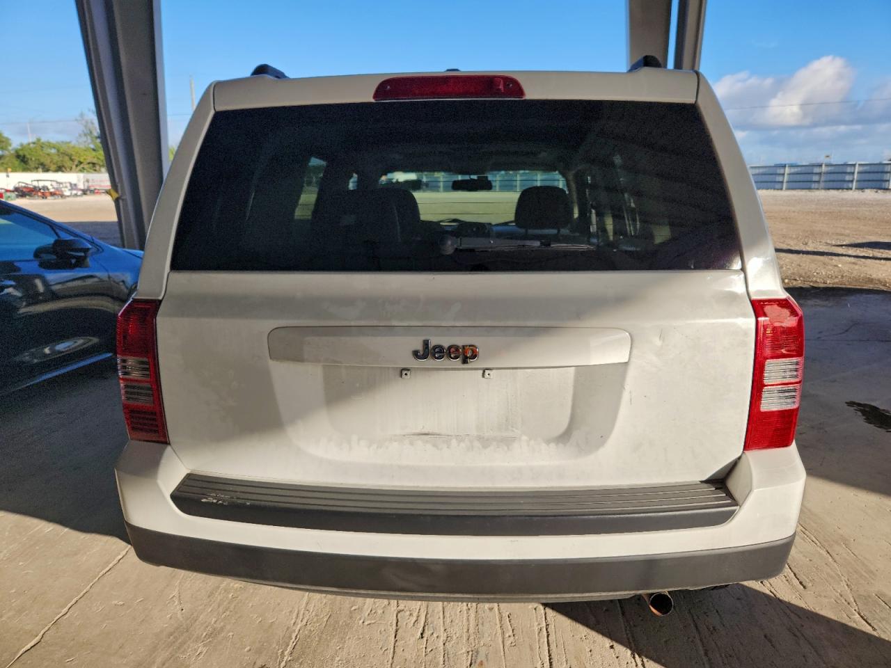 2014 JEEP PATRIOT LATITUDE photo 11