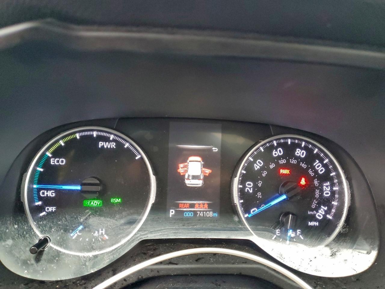 2019 TOYOTA RAV4 XLE photo 17