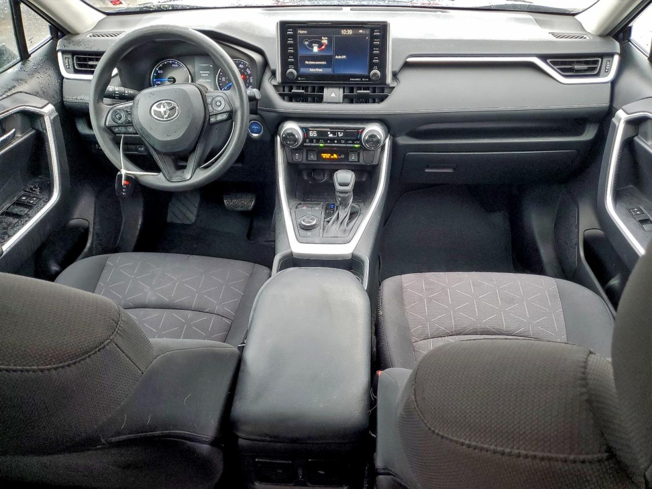 2019 TOYOTA RAV4 XLE photo 15