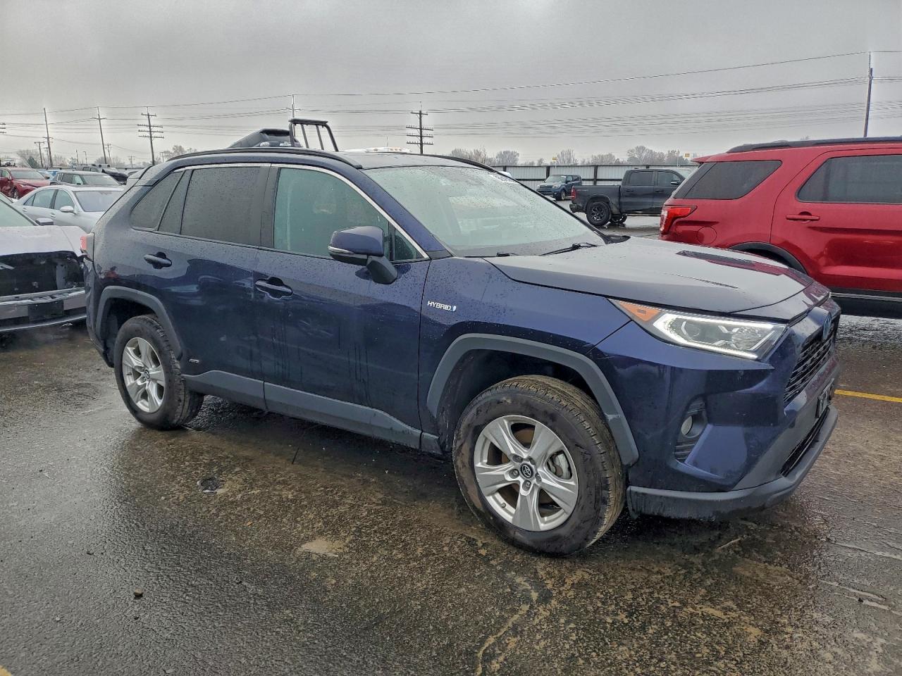 2019 TOYOTA RAV4 XLE photo 7