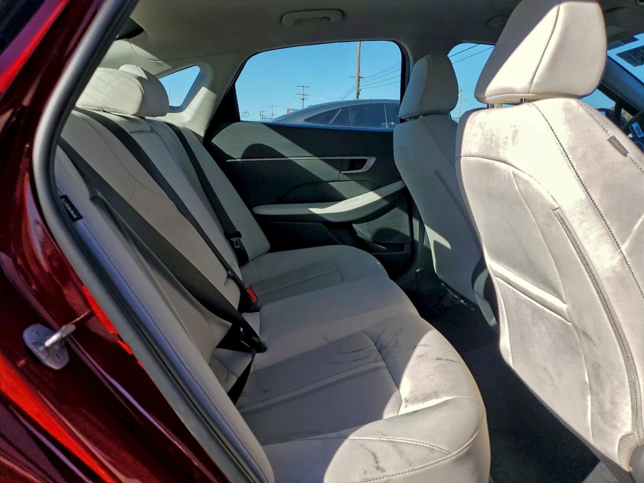 2025 HYUNDAI SONATA SEL photo 28