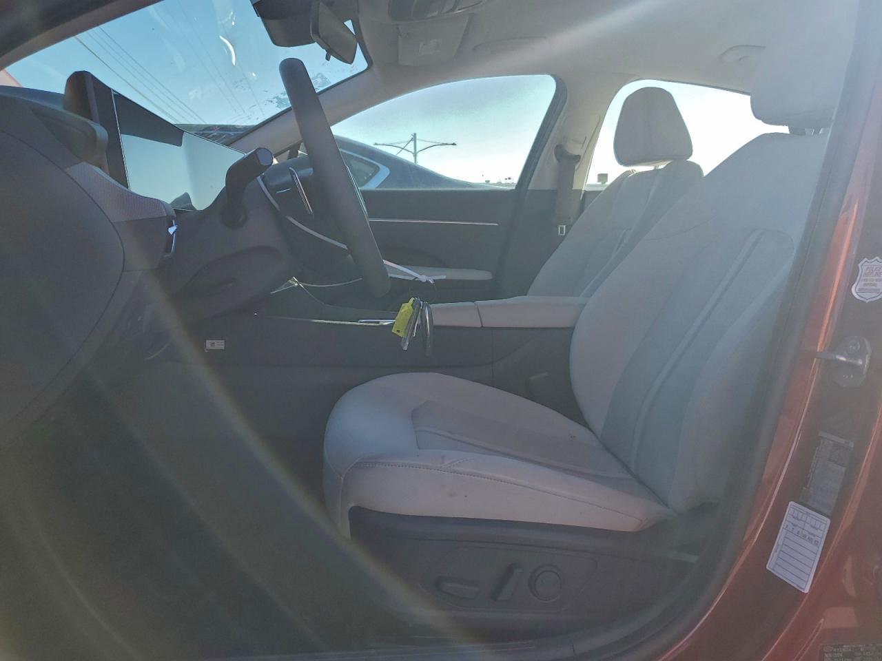 2025 HYUNDAI SONATA SEL photo 19