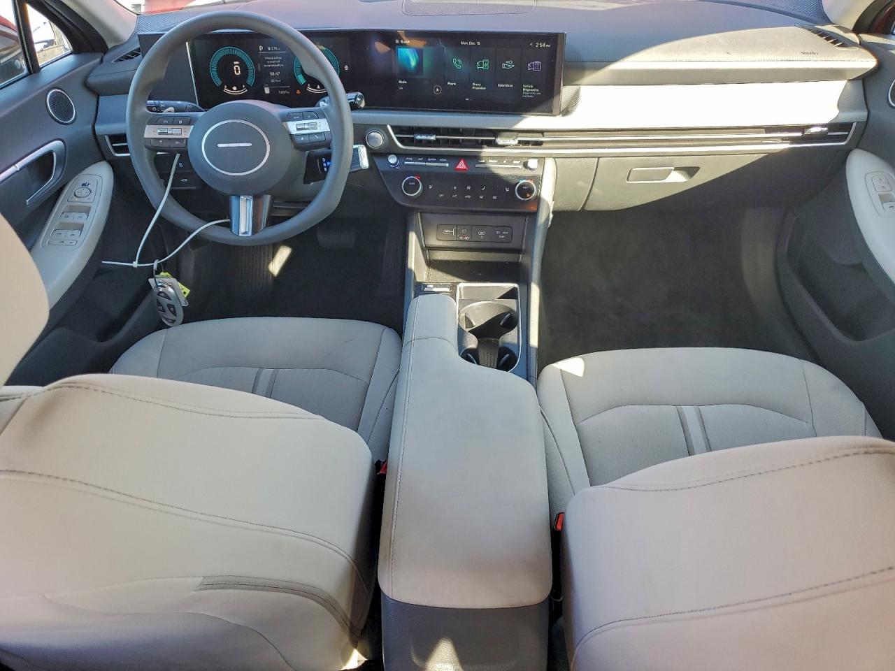 2025 HYUNDAI SONATA SEL photo 22
