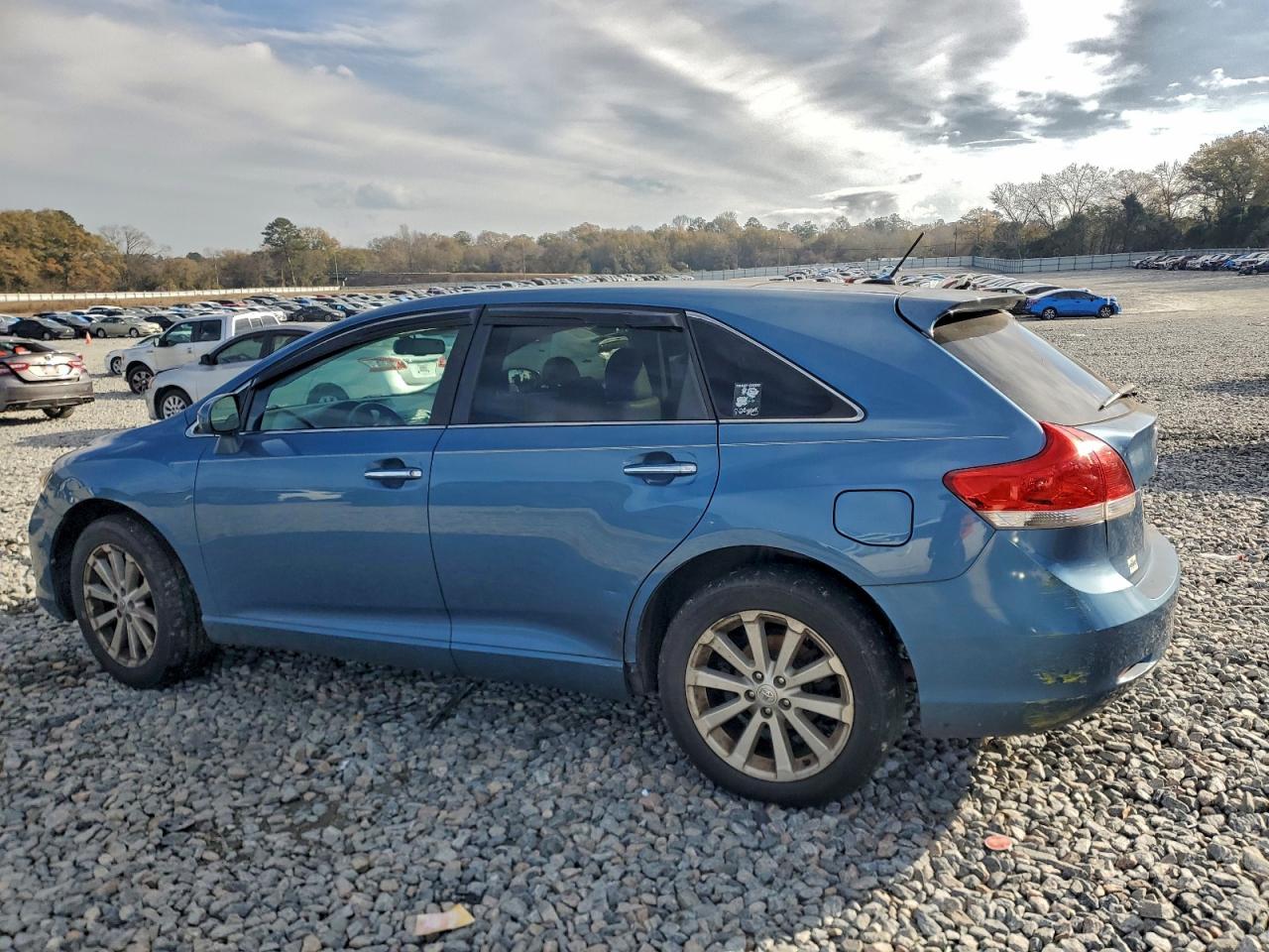 2009 TOYOTA VENZA photo 3