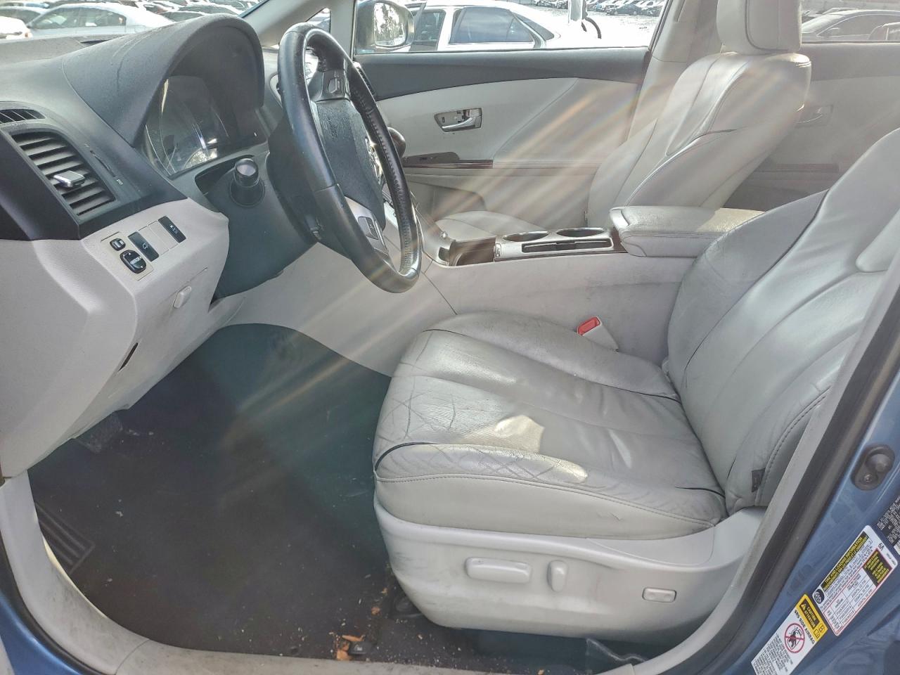 2009 TOYOTA VENZA photo 13