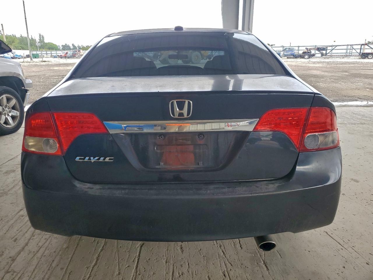 2010 HONDA CIVIC EXL photo 16