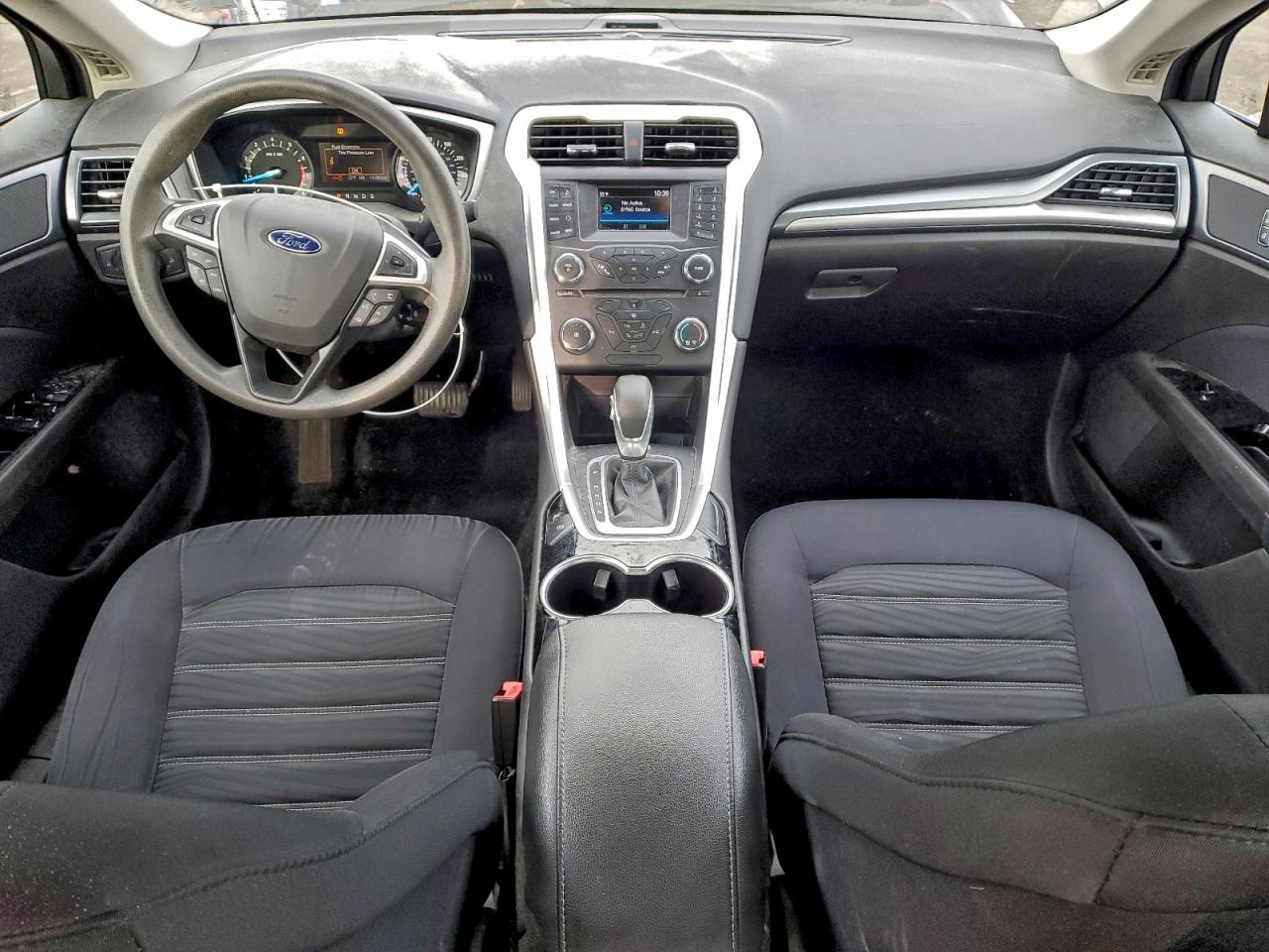 2016 FORD FUSION SE photo 8