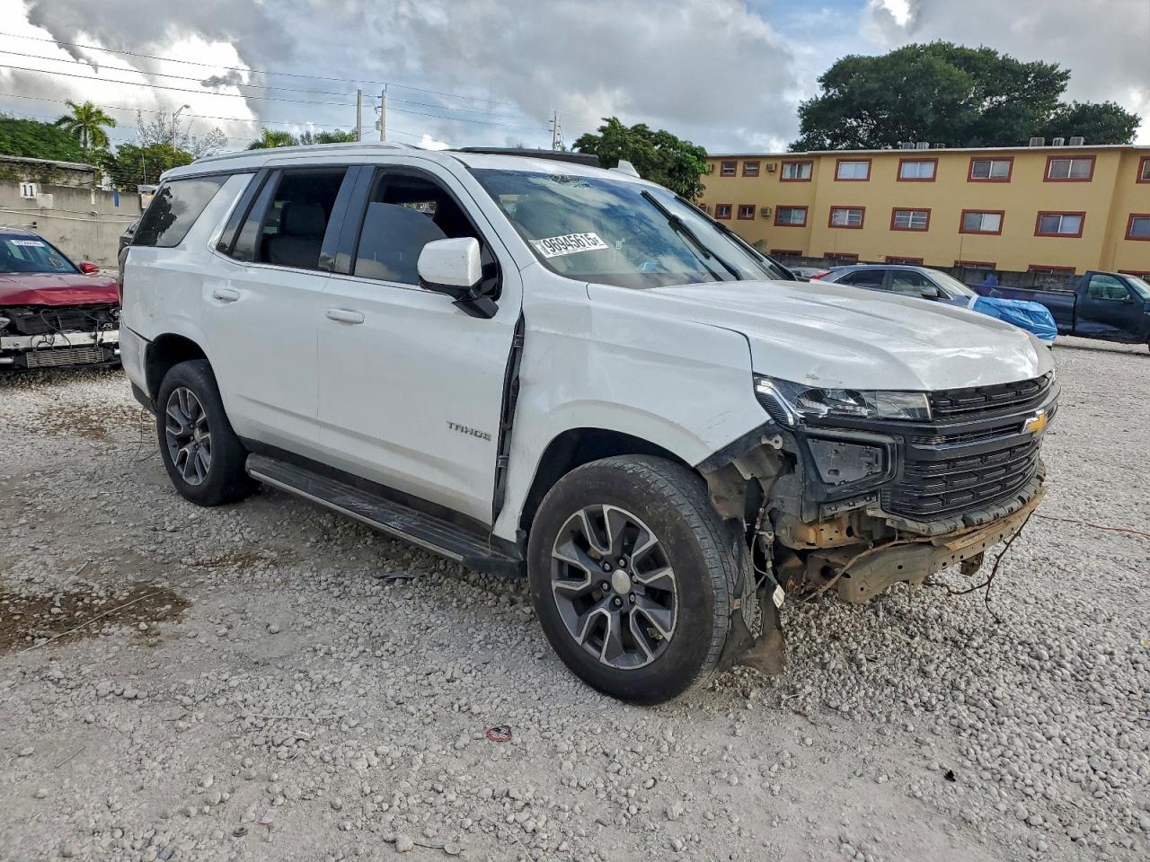 2021 CHEVROLET TAHOE C1500 LT photo 4