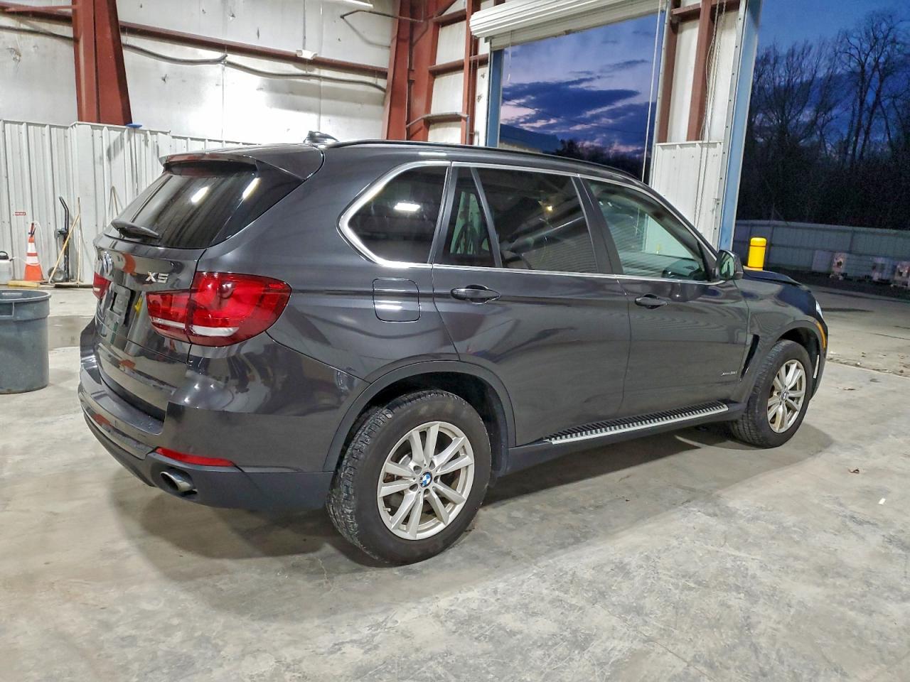 2015 BMW X5 XDRIVE35I photo 5