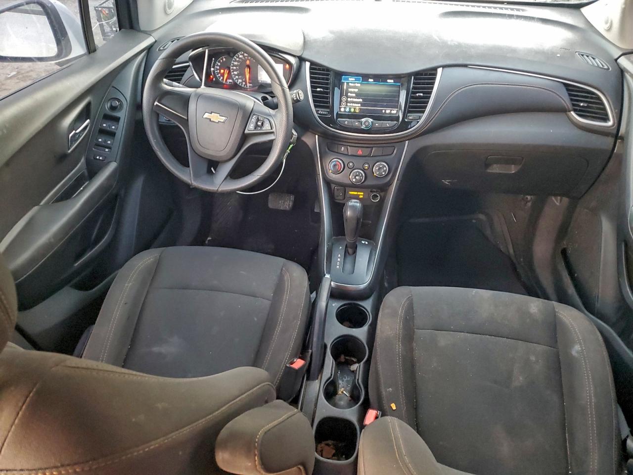 2018 CHEVROLET TRAX LS photo 8