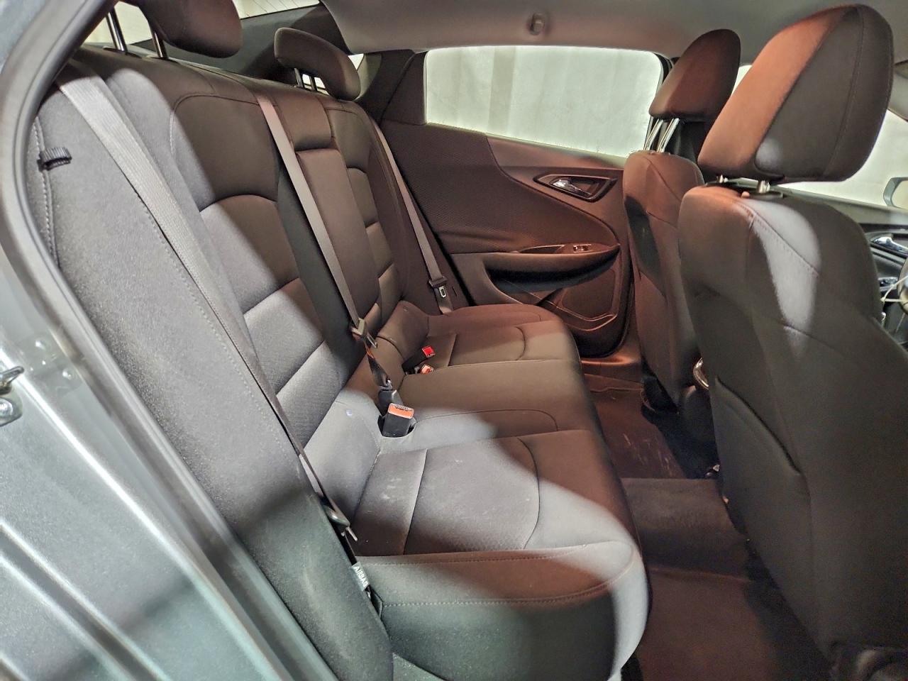 2025 CHEVROLET MALIBU LT photo 10