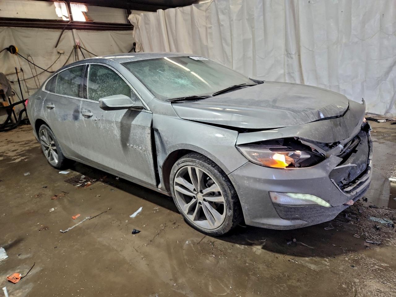2025 CHEVROLET MALIBU LT photo 4