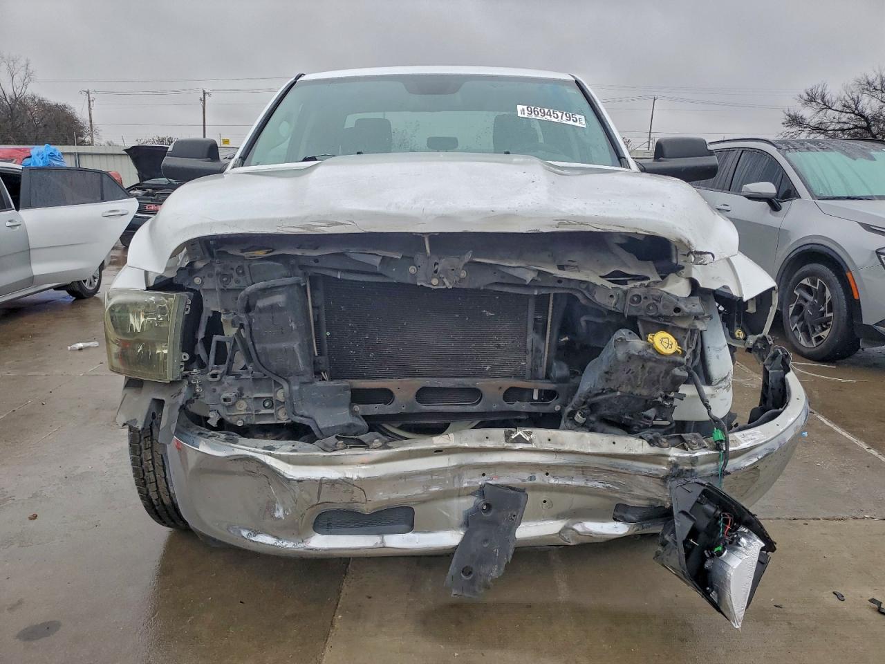 2013 RAM 1500 ST photo 5