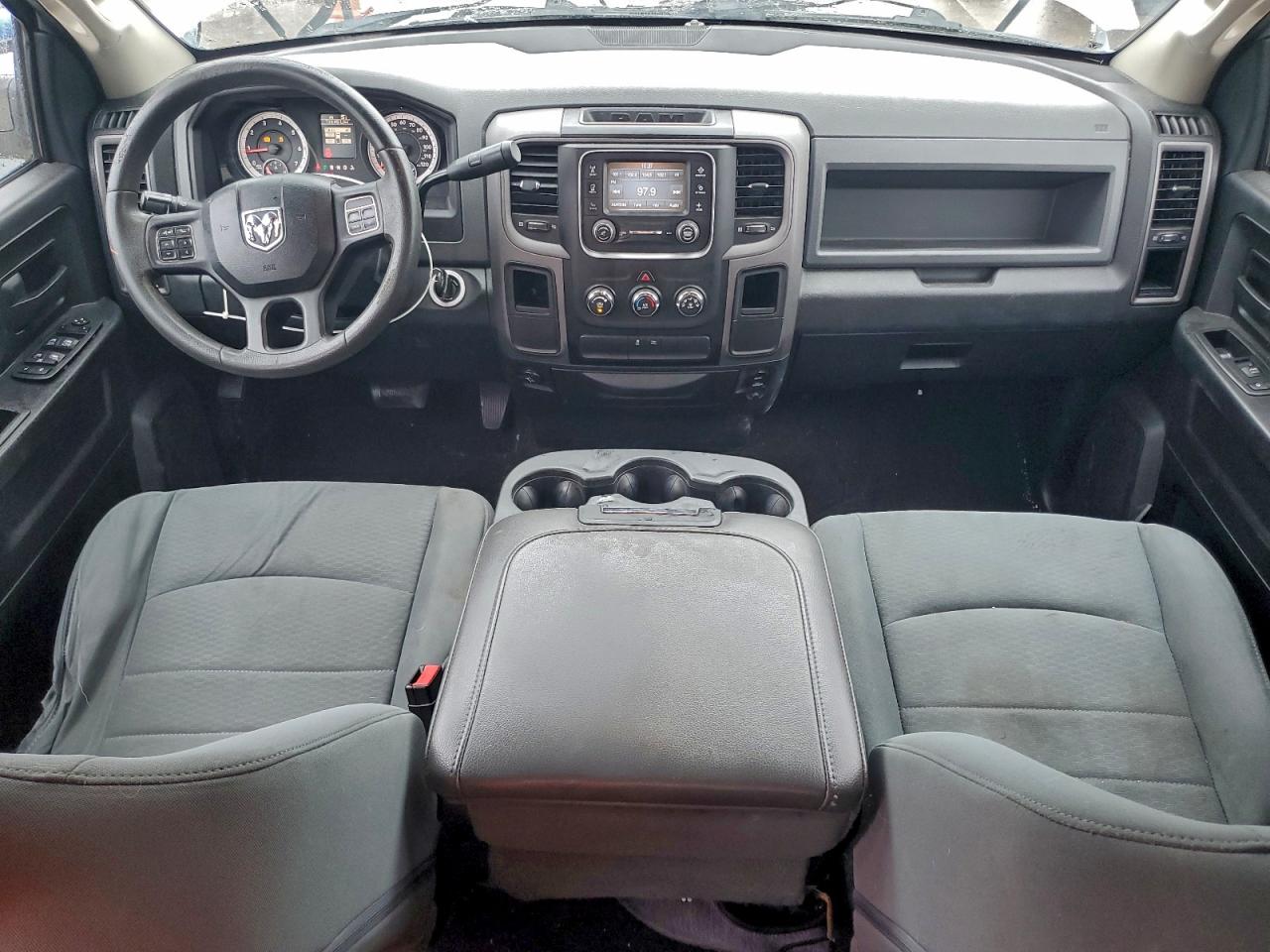 2013 RAM 1500 ST photo 8
