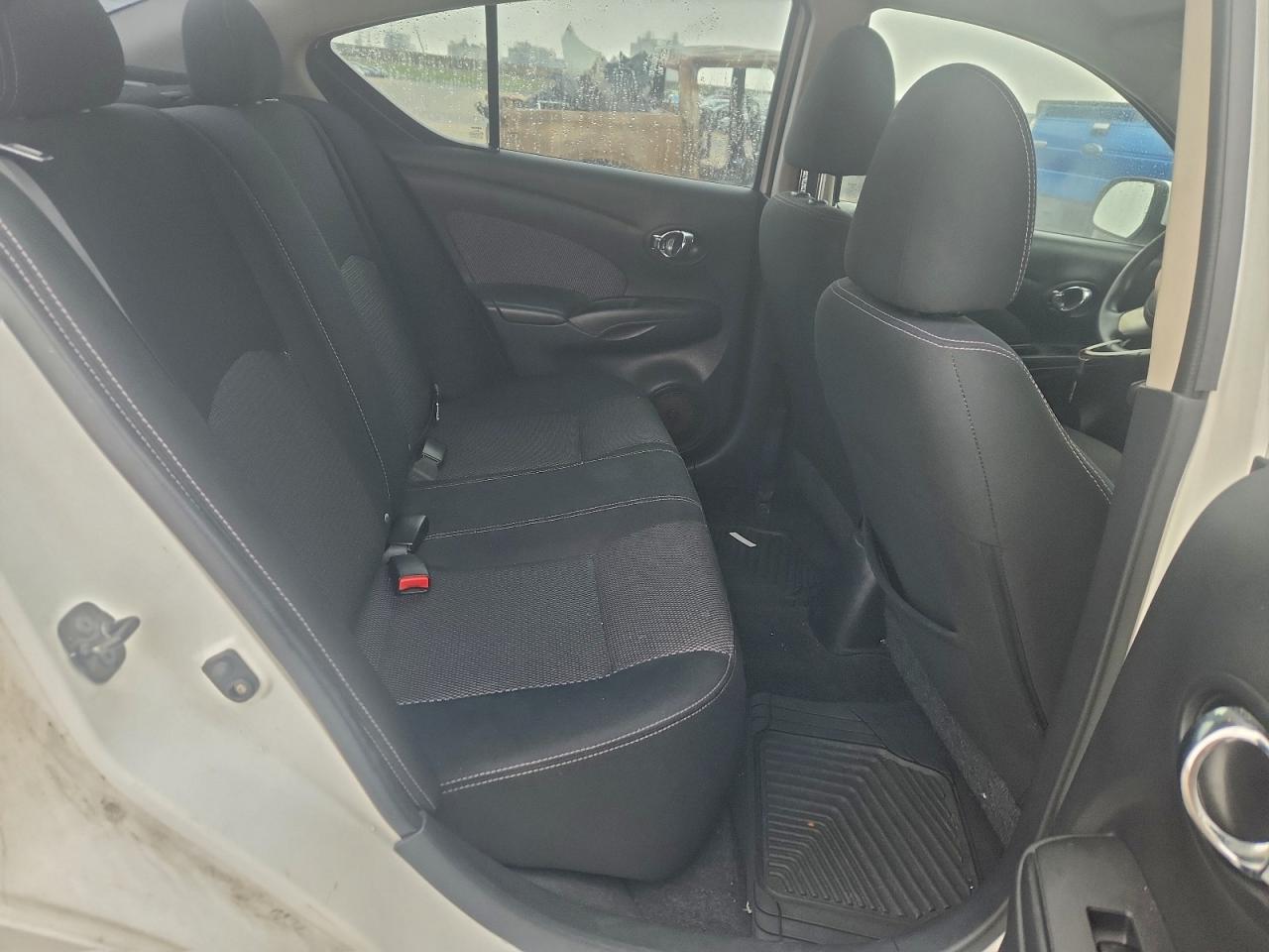 2014 NISSAN VERSA S photo 10