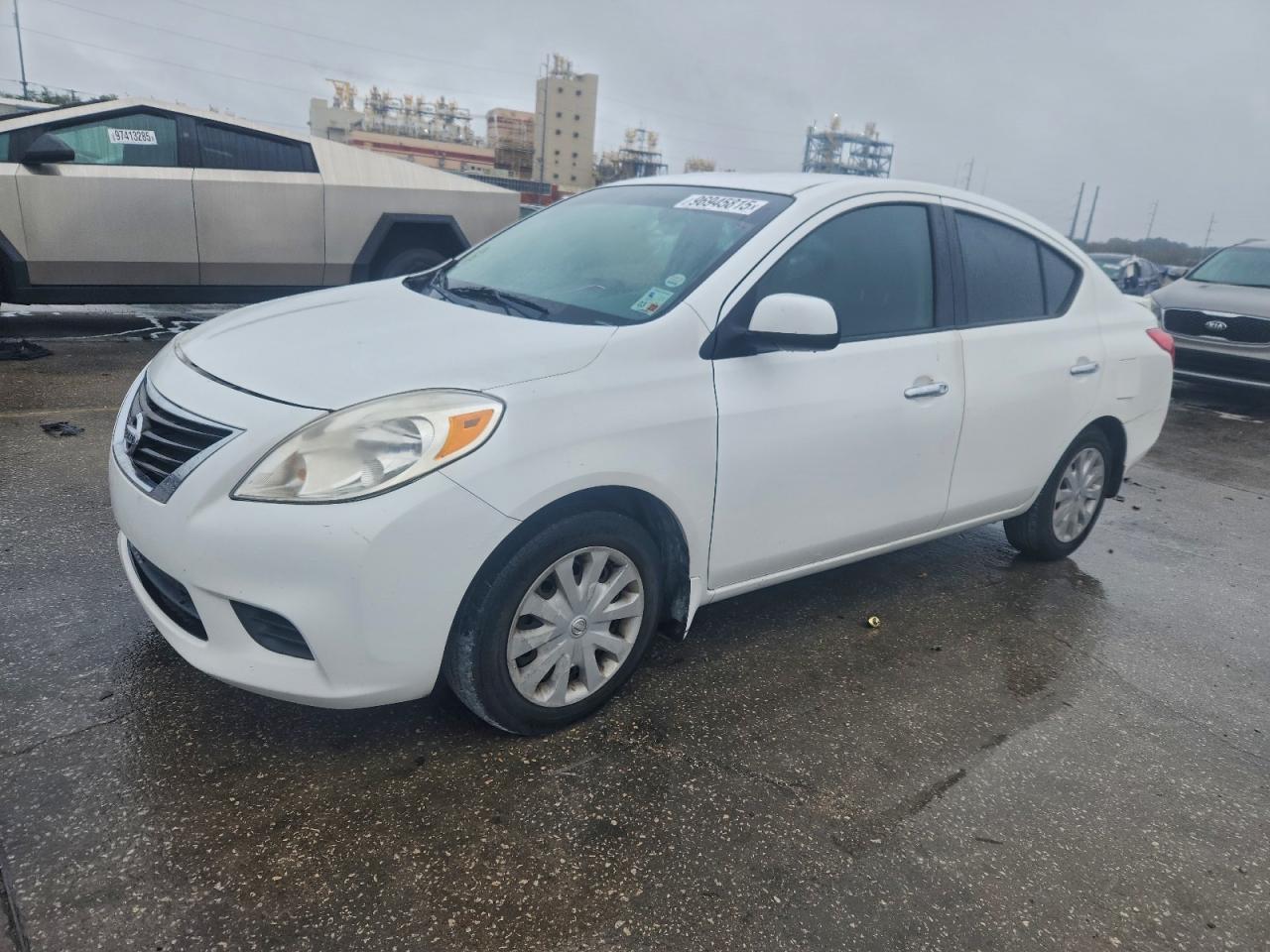 2014 NISSAN VERSA
