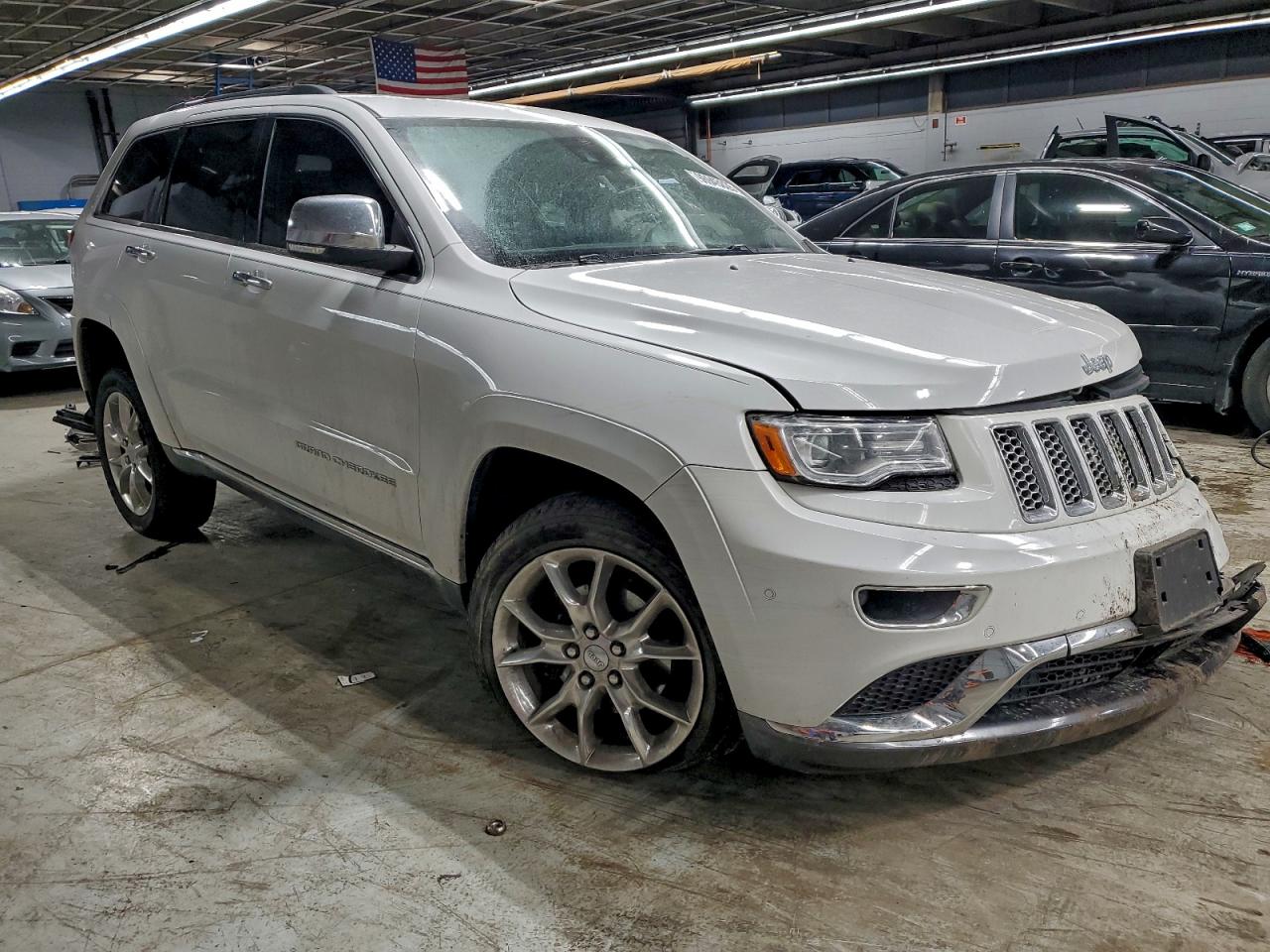 2014 JEEP GRAND CHEROKEE SUMMIT photo 4