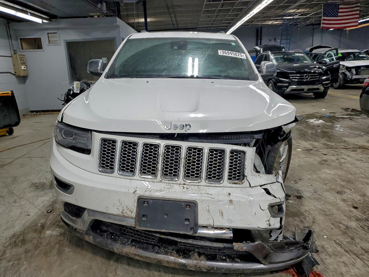 2014 JEEP GRAND CHEROKEE SUMMIT photo 5