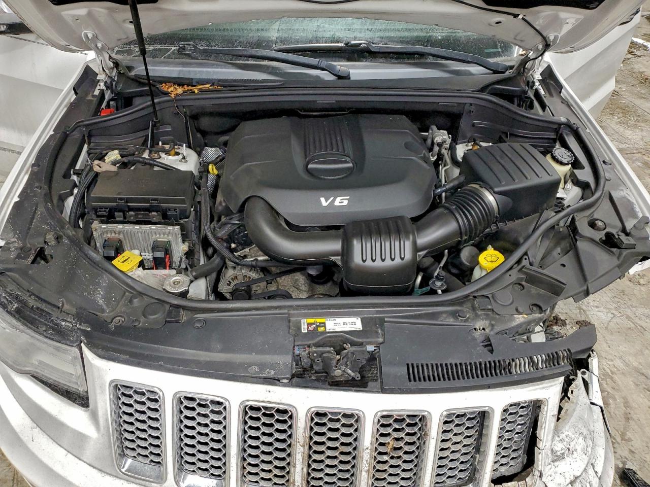 2014 JEEP GRAND CHEROKEE SUMMIT photo 12
