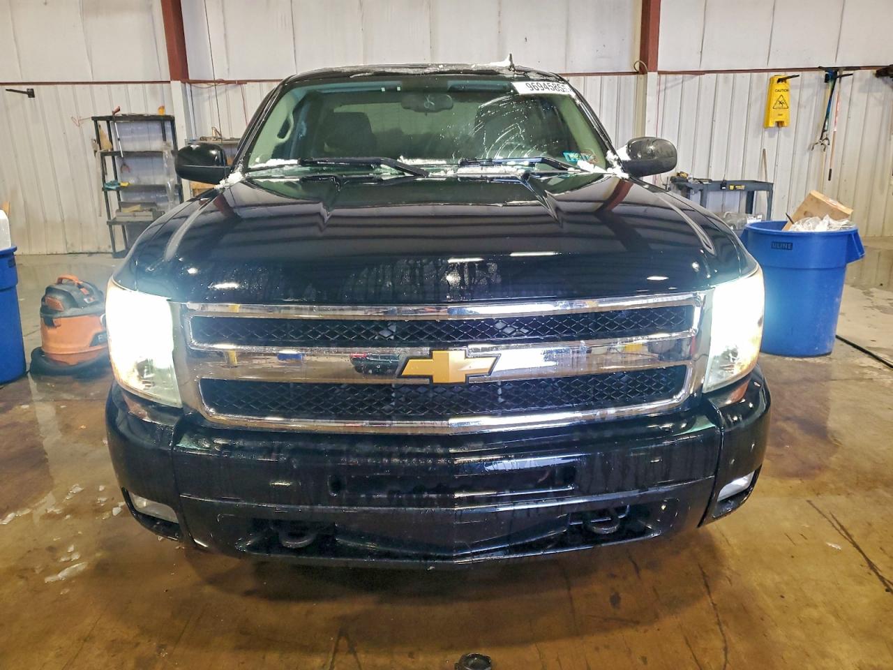 2010 CHEVROLET SILVERADO K1500 LT photo 5