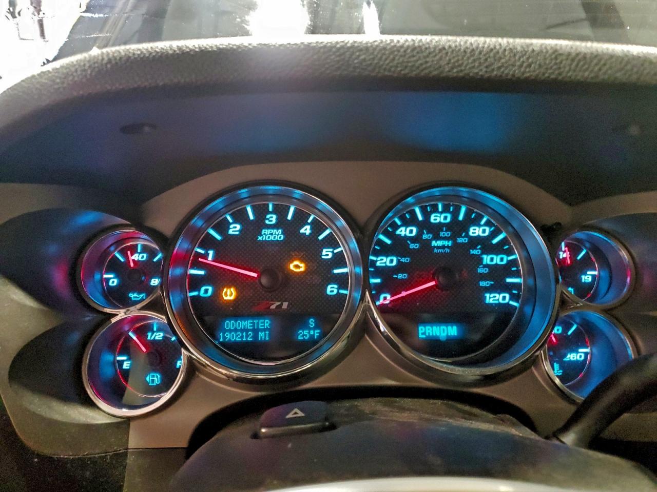 2010 CHEVROLET SILVERADO K1500 LT photo 9