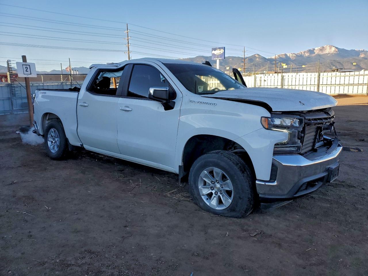 2021 CHEVROLET SILVERADO K1500 LT photo 4