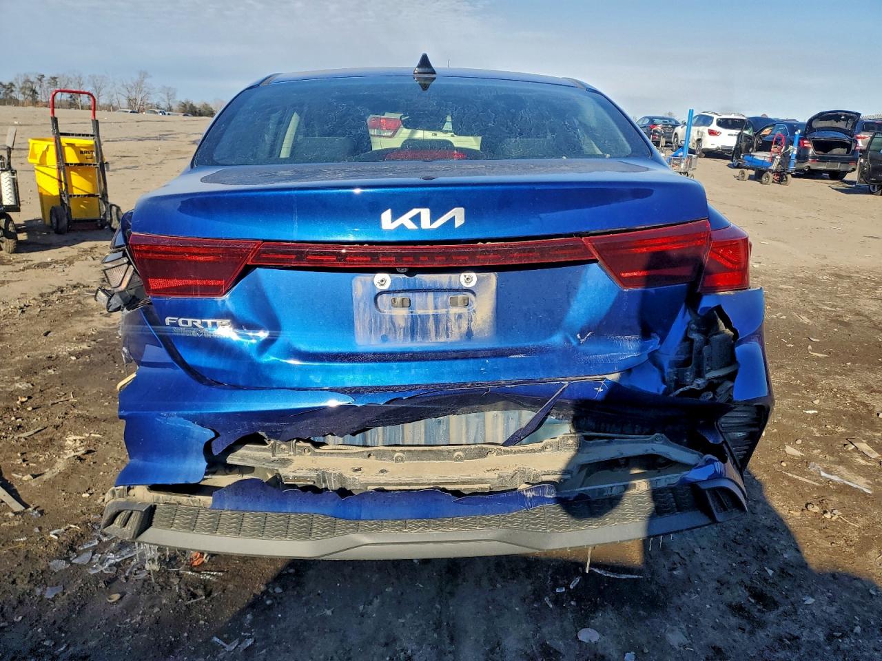 2023 KIA FORTE LX photo 6