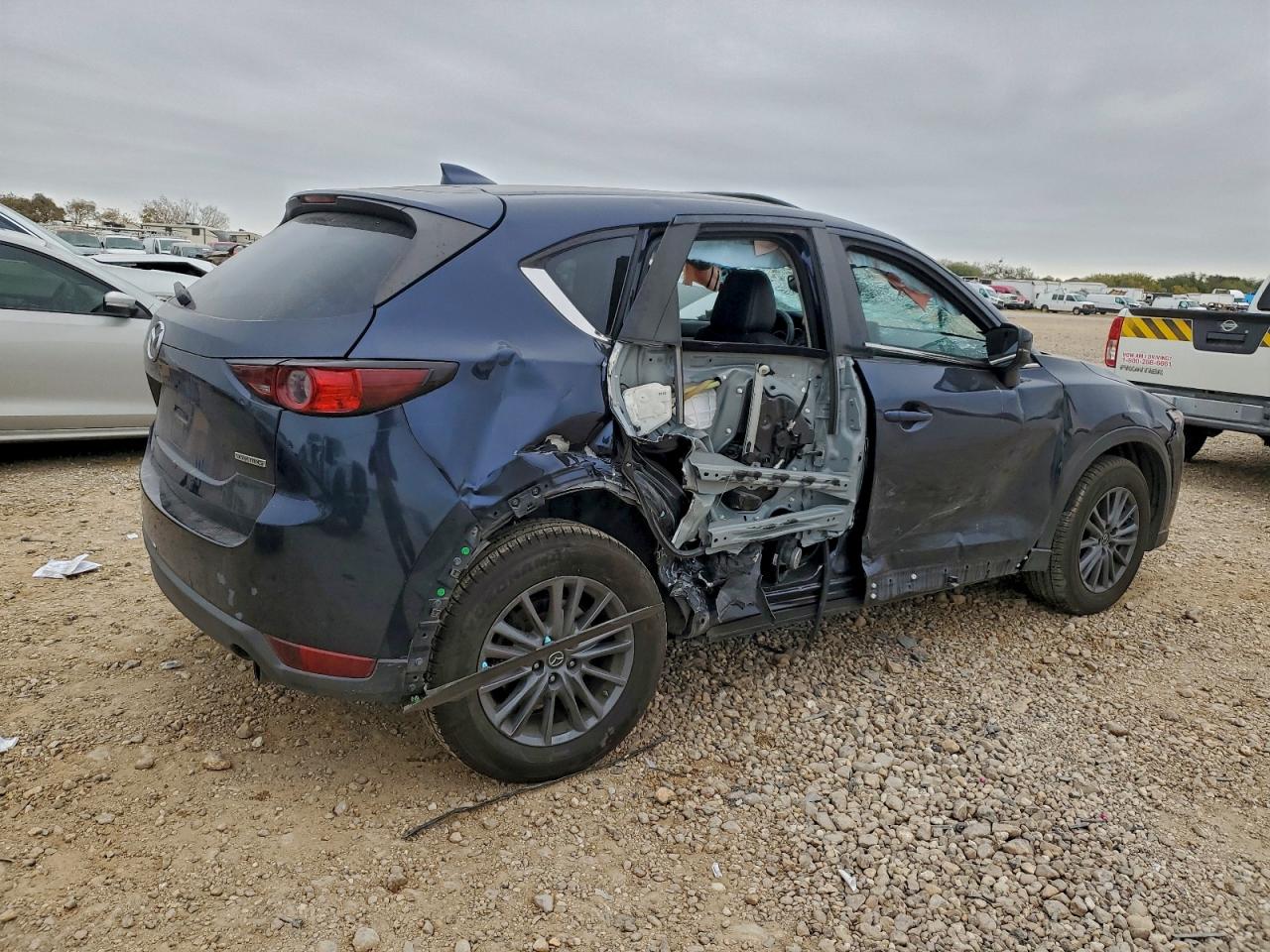 2020 MAZDA CX-5 TOURING photo 3