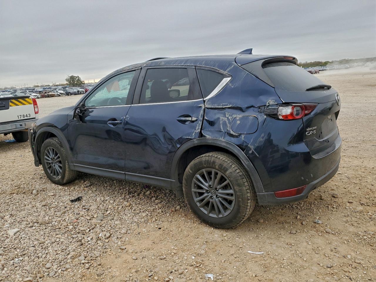 2020 MAZDA CX-5 TOURING photo 2