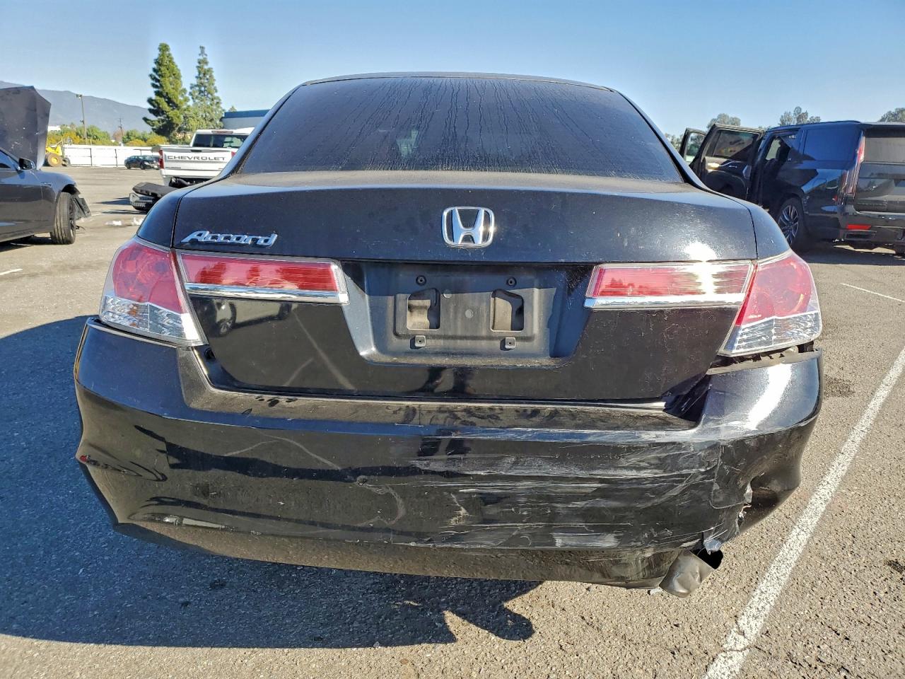 2012 HONDA ACCORD LX photo 11