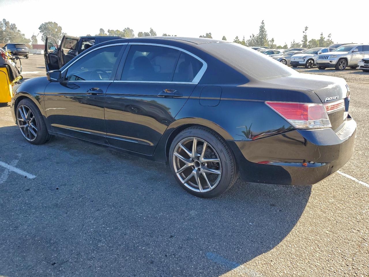 2012 HONDA ACCORD LX photo 3