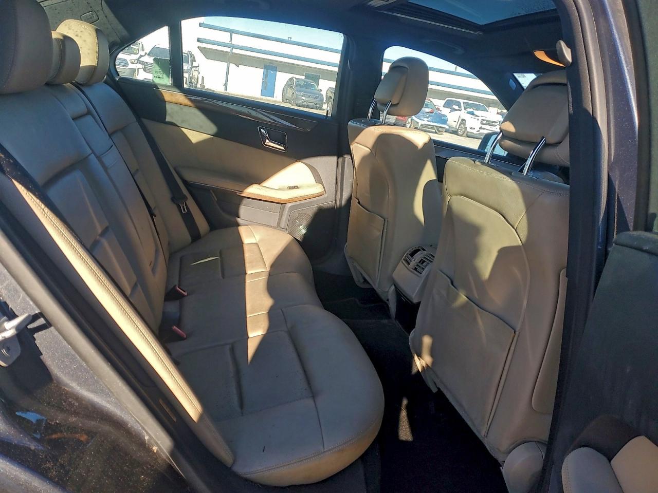 2010 MERCEDES-BENZ E 350 photo 19