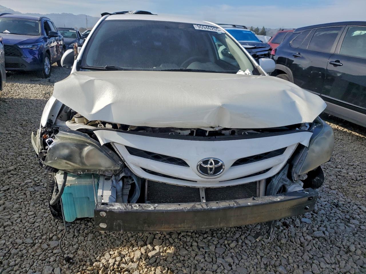 2012 TOYOTA COROLLA BASE photo 5