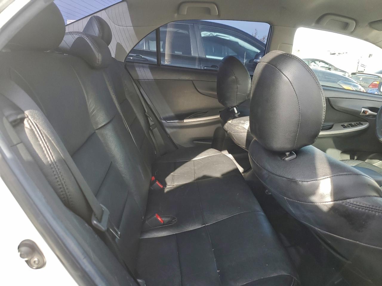 2012 TOYOTA COROLLA BASE photo 10