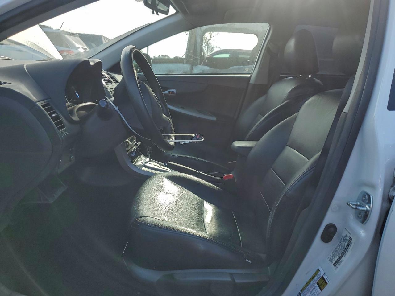 2012 TOYOTA COROLLA BASE photo 7