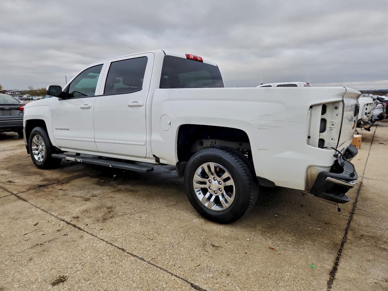2016 CHEVROLET SILVERADO C1500 LT photo 4