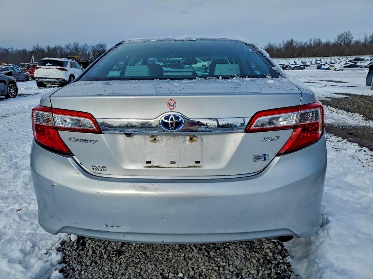 2013 TOYOTA CAMRY HYBRID photo 11
