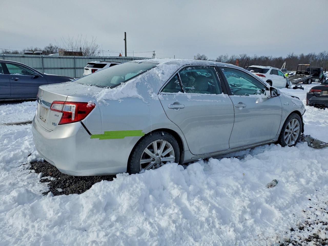 2013 TOYOTA CAMRY HYBRID photo 5