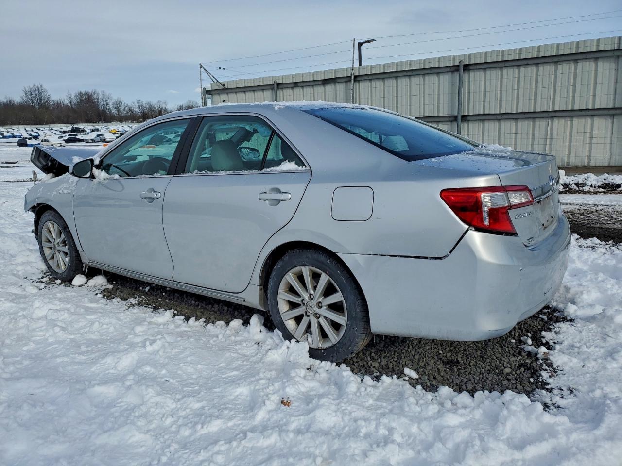2013 TOYOTA CAMRY HYBRID photo 3